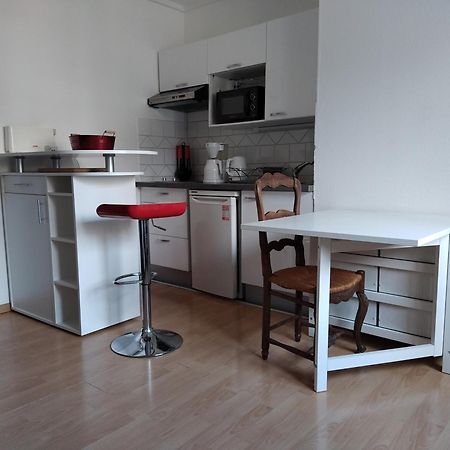 Studio 25 M2 Centre Uriage Saint-Martin-dʼUriage Oda fotoğraf